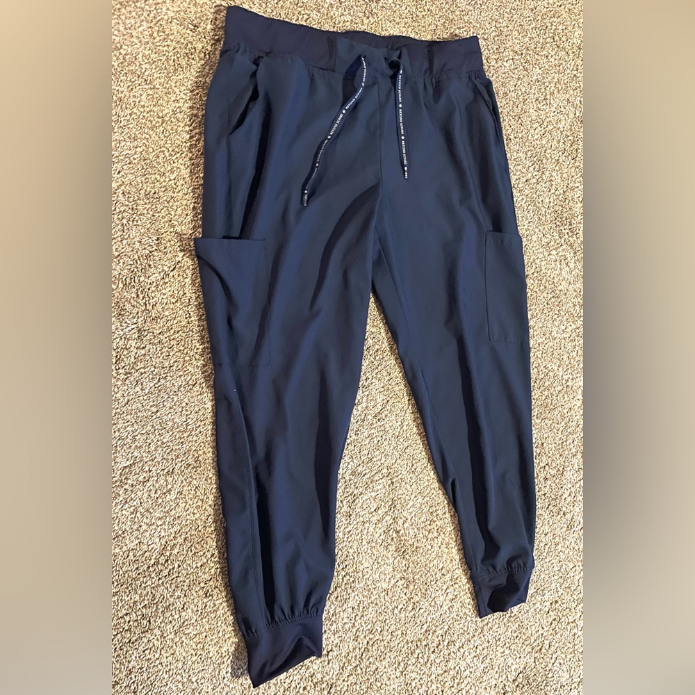 FIGS Zamora Jogger Scrub Pants – Navy Blue – Women’s Large